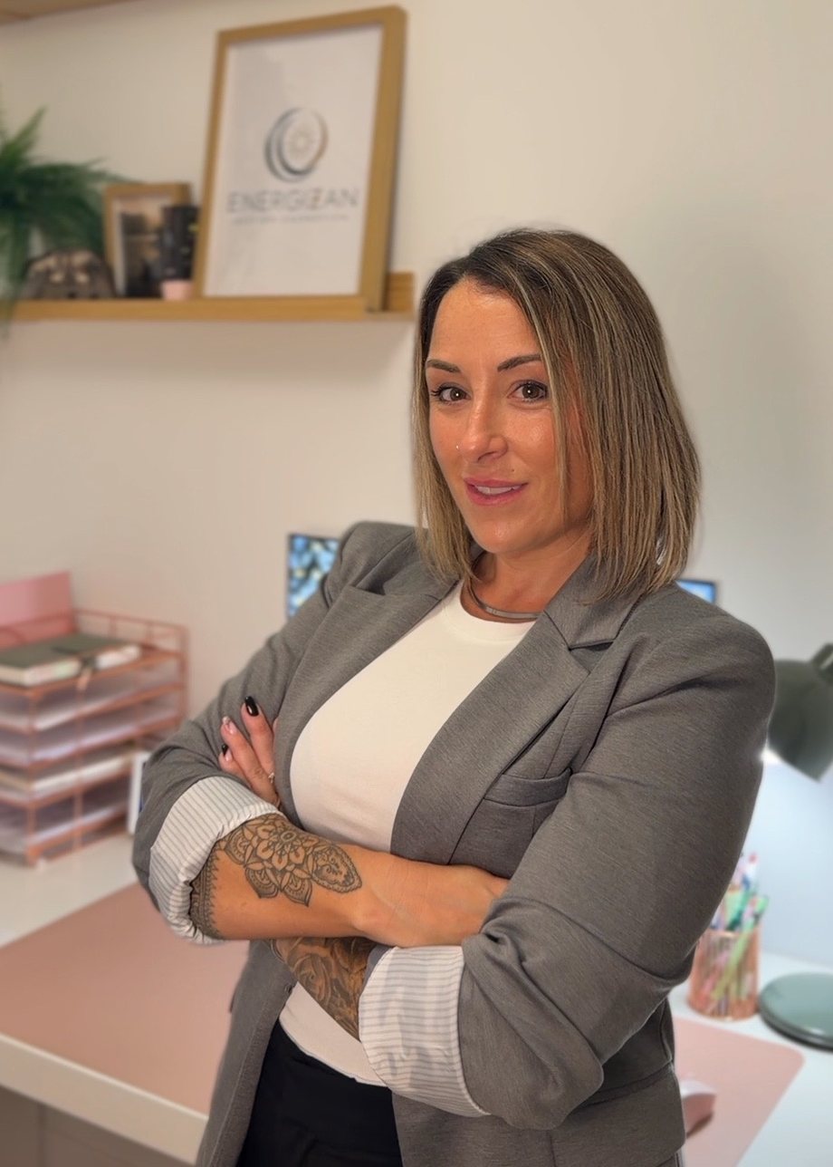 Janire Salgado, asesora energética de Energizan, en su despacho